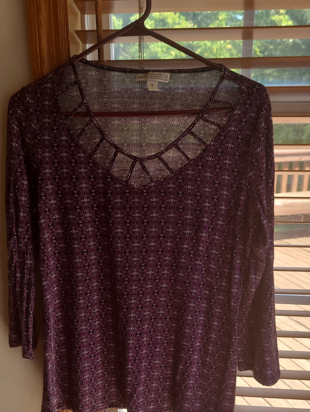 Dana Buchman Purple Geometric Lattice Scoop Neck Long Sleeve Top